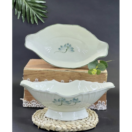 TÔ OVAL HOA SEN UNC